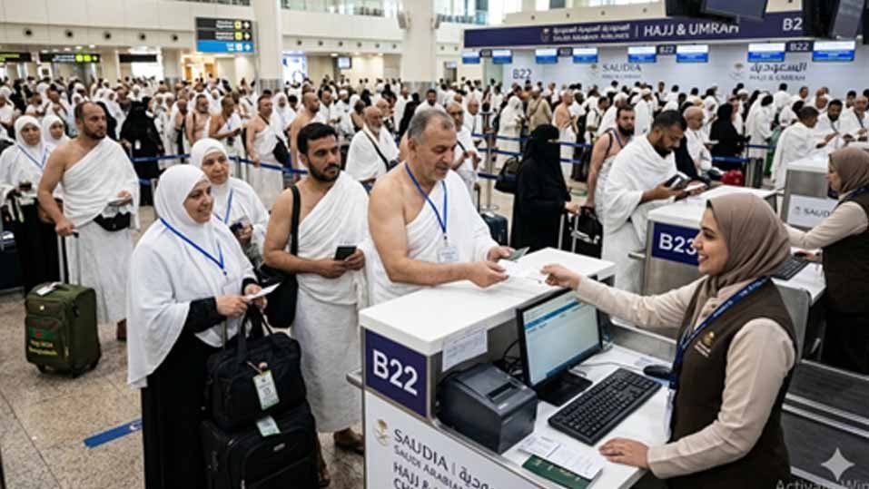 മദീനയില്‍ പ്രാര്‍ത്ഥനാ മന്ത്രങ്ങളുമായി ആദ്യ ഇന്ത്യന്‍ ഹജ്ജ് സംഘം