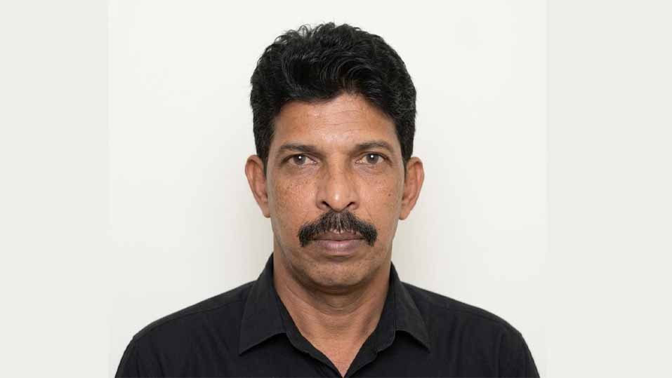 മലയാളി വാഹനത്തില് മരിച്ച നിലയില്