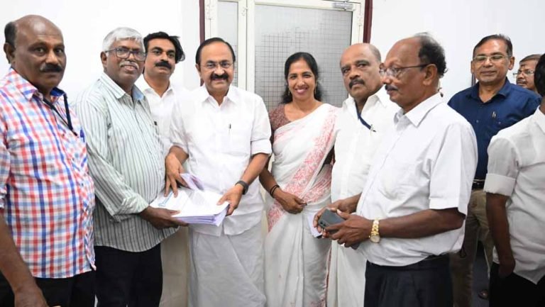 10 pravasi legal cell