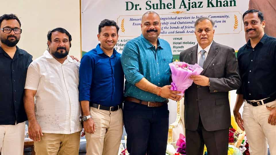 ഡോ. സുഹേല് അജാസ് ഖാന് റിയാദ് ടാക്കിസ് യാത്രയയപ്പ്