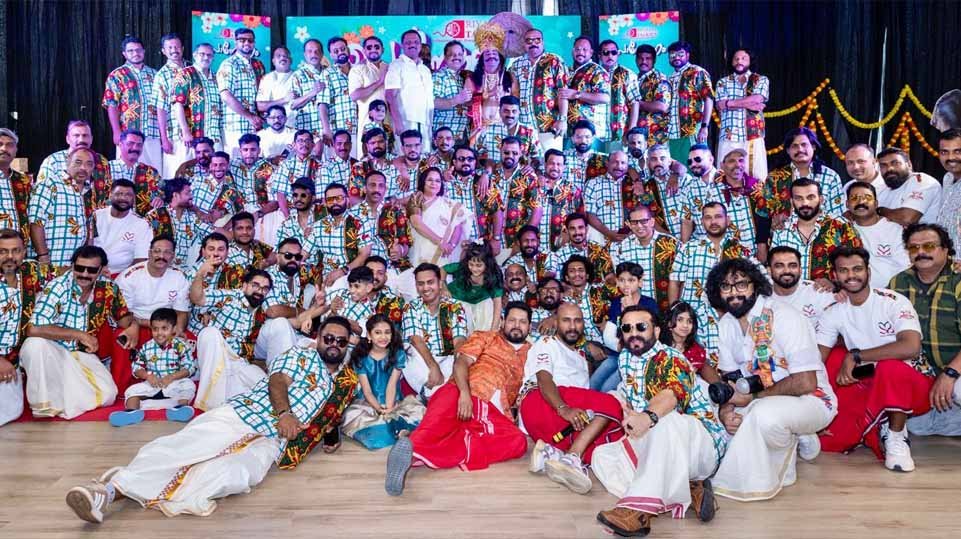 മേളപ്പെരുക്കത്തില് മഹാബലിയെ വരവേറ്റു; റിയാദ് ടാക്കീസ് ‘പൊന്നോണം’