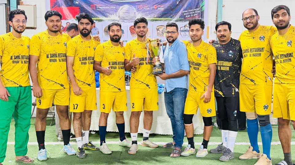 പ്രവാസി വെല്ഫെയര് ഇന്റേണല് ഫുട്ബോള്: ക്രൗണ് വാരിയേഴ്സിന് കിരീടം