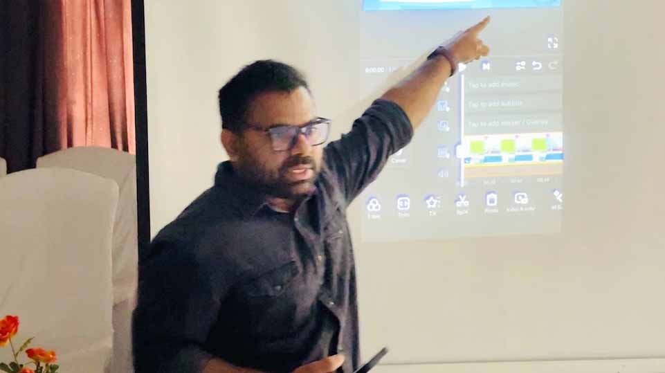 മൊബൈല്‍ ജേണലിസം: ‘മോജോ മോണിങ്’ പരിശീലനവുമായി ‘റിംഫ്’